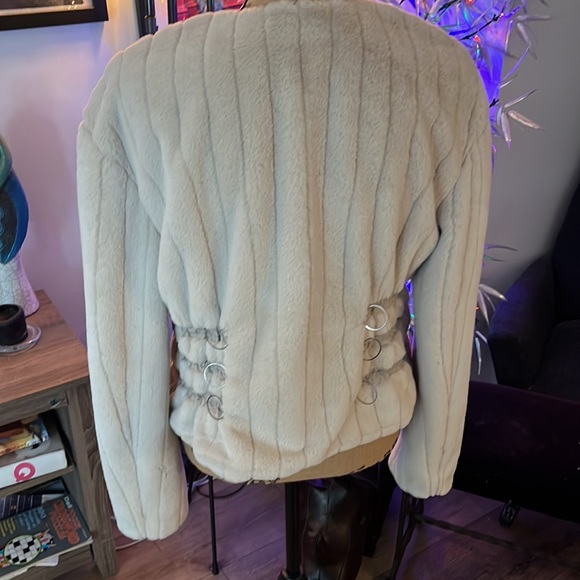 CF Goldman Faux Fur Jacket - Picture 4 of 13